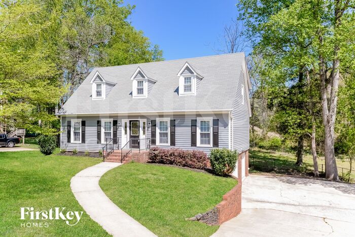 6021 Woods Edge Ln in Kernersville, NC - Building Photo