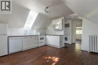 11 Proctor Blvd in Hamilton, ON - Building Photo - Building Photo