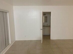 4328 SW 6th St in Plantation, FL - Foto de edificio - Building Photo