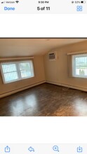 2 Carriage Ln, Unit 2nd Floor in Levittown, NY - Building Photo - Building Photo