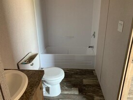 16496 Dunhill Ln in Conroe, TX - Building Photo