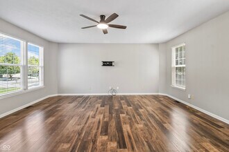 11243 Catalina Dr in Fishers, IN - Building Photo - Building Photo