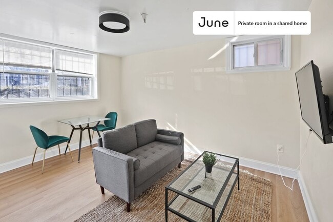 Room in Shared 2 bed/2 bath home in Washington, DC - Building Photo - Building Photo