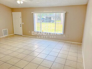 5372 Pale Horse Dr in Orlando, FL - Foto de edificio - Building Photo