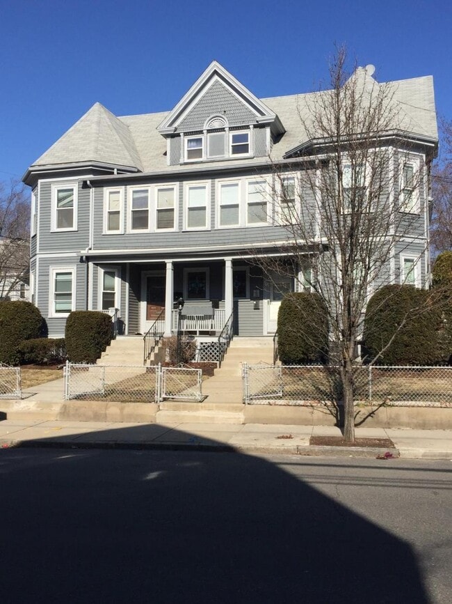 89 Morrison Ave in Somerville, MA - Building Photo - Building Photo
