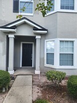 636 Wishing Wy in Orange Park, FL - Building Photo