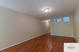 2410 E Fayette St in Baltimore, MD - Building Photo - Building Photo