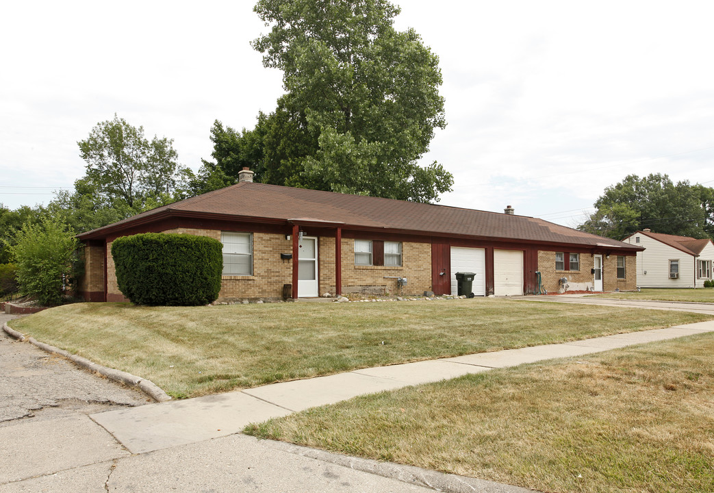 Eastfield Townhomes in Lansing, MI - Foto de edificio