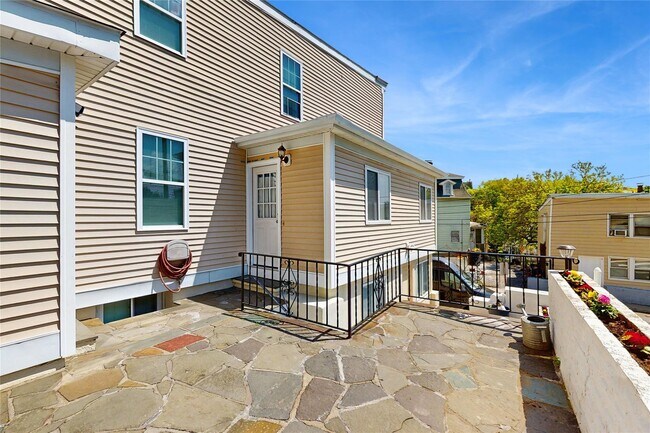5 Aqueduct St in Ossining, NY - Building Photo - Building Photo