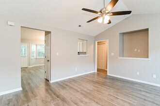 3112 Queensdale Dr in Monroe, NC - Foto de edificio - Building Photo