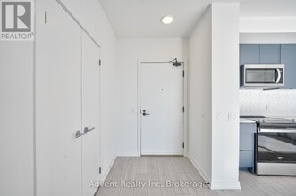 1606 Charles St in Whitby, ON - Building Photo - Building Photo