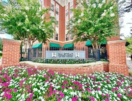 2655 Prosperity Ave in Fairfax, VA - Building Photo