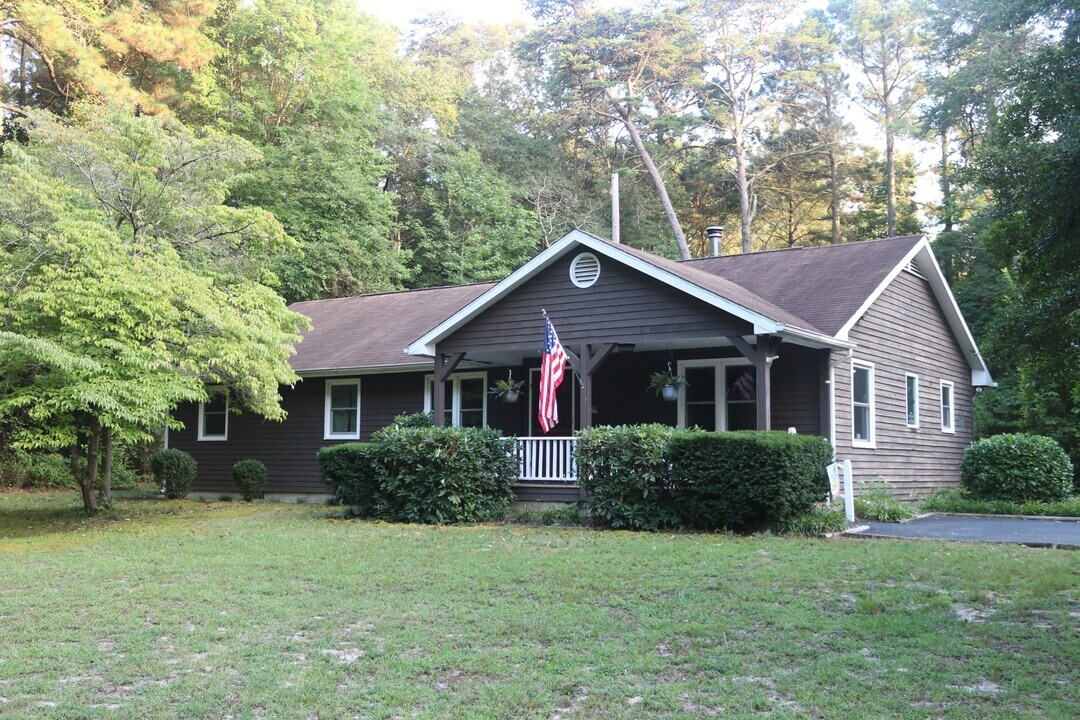 25049 Ocean Gateway in Mardela Springs, MD - Building Photo