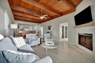 19530 Gulf Blvd in Indian Shores, FL - Building Photo - Building Photo