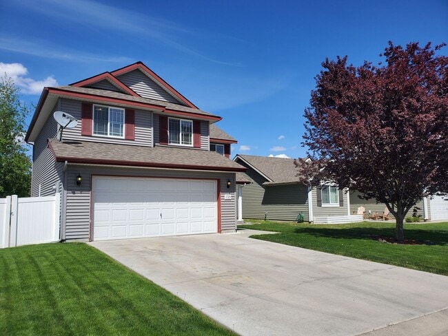 1728 W Sienna Ln in Spokane, WA - Building Photo - Building Photo