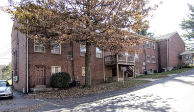 Cross Keys & Woodridge Apartments in Lexington, KY - Building Photo - Building Photo