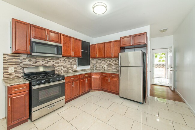 171 Sherman Ave, Unit 1