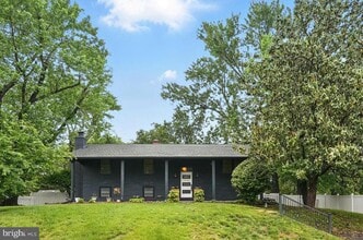 7910 Bayberry Dr in Alexandria, VA - Building Photo - Building Photo