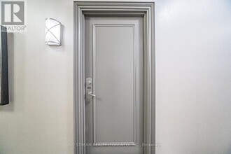 481 Rosewell Ave in Toronto, ON - Building Photo - Building Photo