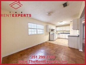 550 Tamworth Ct in Mobile, AL - Building Photo - Building Photo