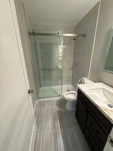 706 W 1st Ave, Unit 5 in La Habra, CA - Building Photo - Building Photo