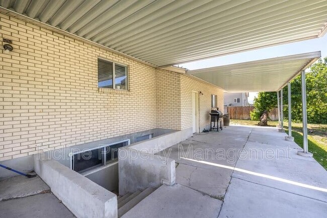 property at 1474 W 1460 N