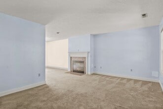 330 Silver Leaf Dr NW in Christiansburg, VA - Building Photo - Building Photo