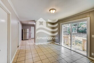 2515 Ridgewood Rd in Fultondale, AL - Foto de edificio - Building Photo