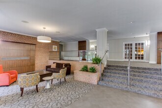 3000 Spout Run Pky in Arlington, VA - Building Photo - Building Photo