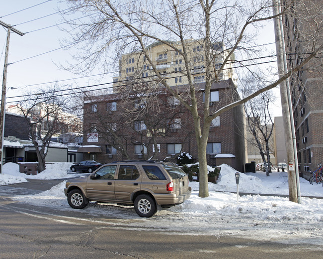 219 N Frances St in Madison, WI - Foto de edificio - Building Photo