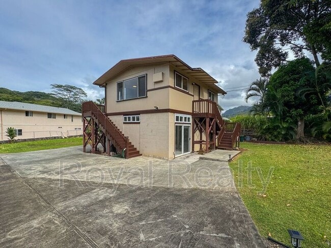 47-368 Ahuimanu Rd in Kaneohe, HI - Building Photo - Building Photo