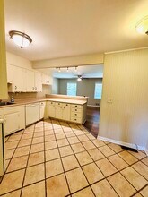 571 Tonawanda Dr in Marietta, GA - Building Photo - Building Photo