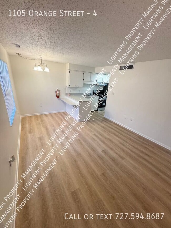 1105 E Orange St in Lakeland, FL - Building Photo - Building Photo