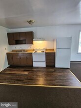45 N Green St, Unit 7 in Berkeley Springs, WV - Building Photo - Building Photo