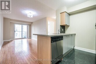 16 Harrison Garden Blvd in Toronto, ON - Building Photo - Building Photo