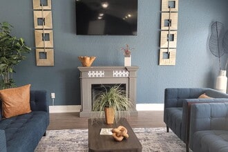 Grove at Deerwood in Jacksonville, FL - Foto de edificio - Building Photo