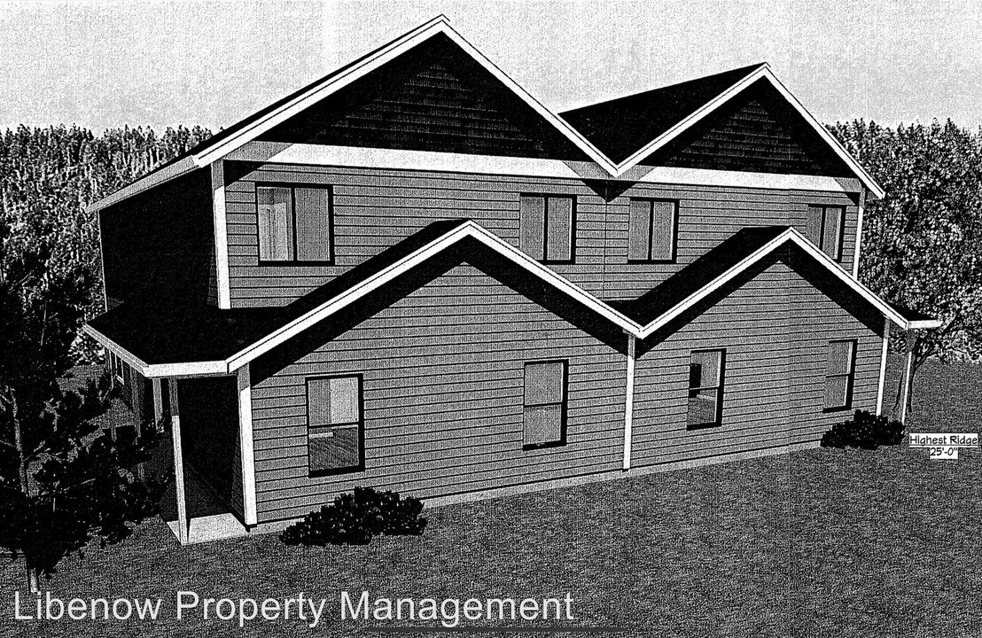 111 W Helena Ave in Ellensburg, WA - Building Photo