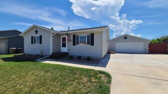 3401 Wesson Rd in Rapid City, SD - Building Photo