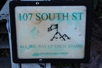 107 S St in Sausalito, CA - Foto de edificio - Building Photo