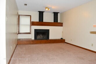 1722 Houston St in Manhattan, KS - Building Photo - Building Photo