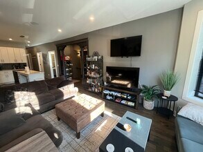 1215 N Wolcott Ave in Chicago, IL - Building Photo - Building Photo