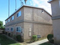 Royal Arms Apartments in Fresno, CA - Foto de edificio - Building Photo