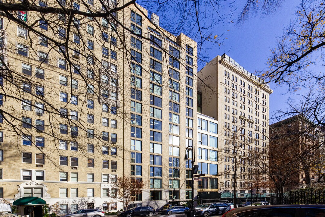 50 Gramercy Park N in New York, NY - Building Photo