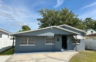 547 46th Ave N in St. Petersburg, FL - Building Photo