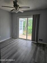 33 Mariner Pl in Brick, NJ - Building Photo - Building Photo