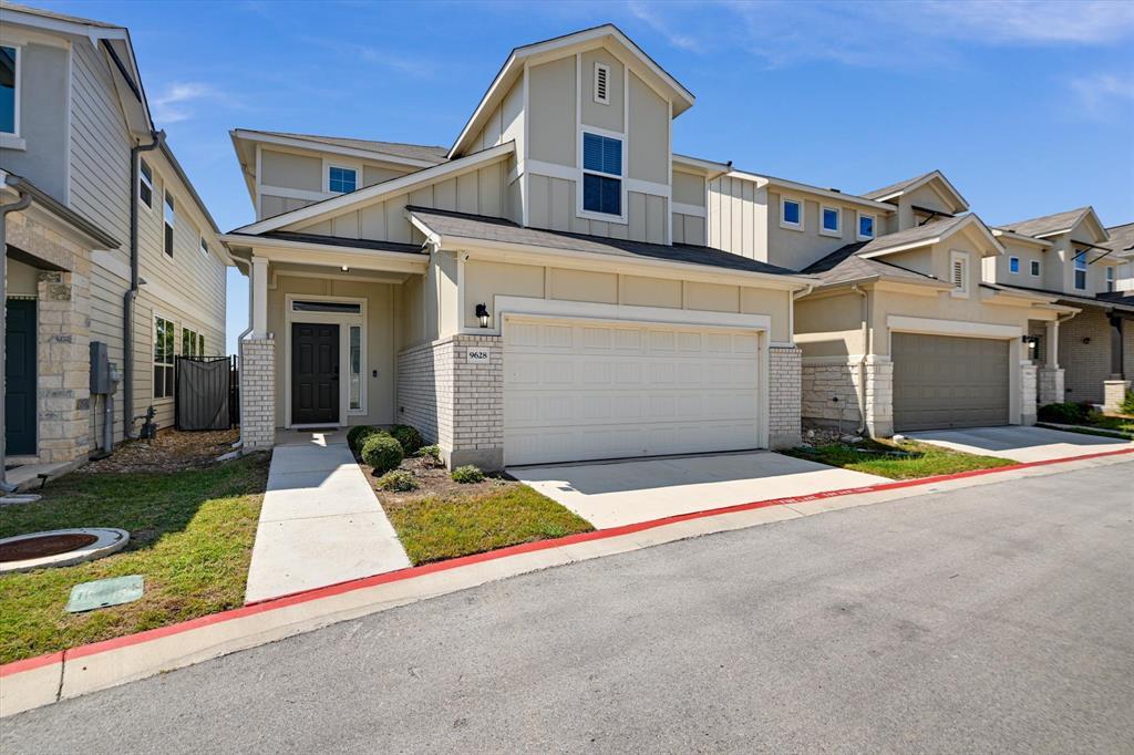 9628 Dawn Pearl Dr in Austin, TX - Building Photo