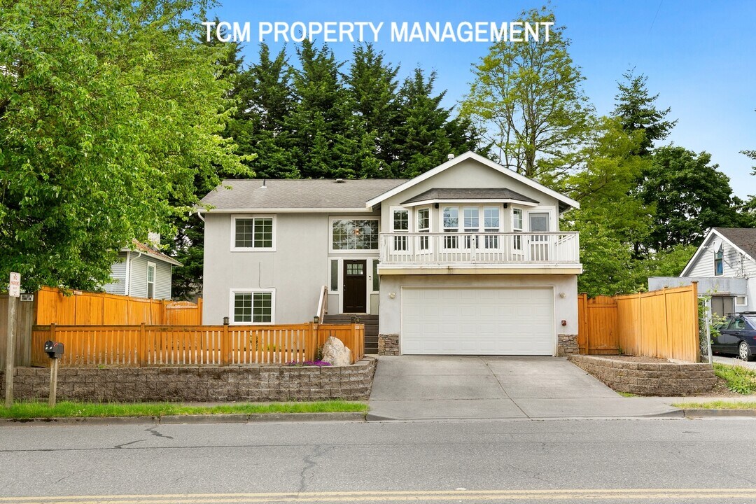 2317 S 128th St in Seatac, WA - Building Photo