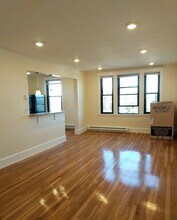 375 Broadway, Unit 19A in Somerville, MA - Building Photo - Building Photo