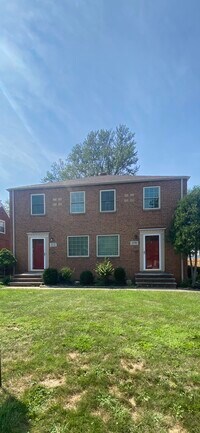 270 E 200th St, Unit 270