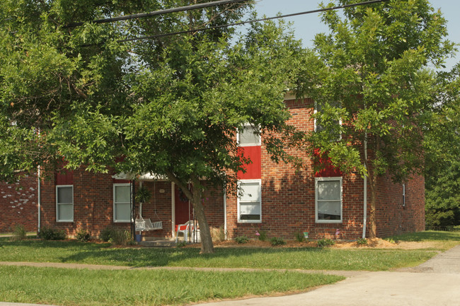 9709 Hudson Ln in Louisville, KY - Foto de edificio - Building Photo